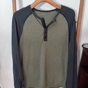 Lululemon Men's Two-Tone Long Sleeve Henley Shirt